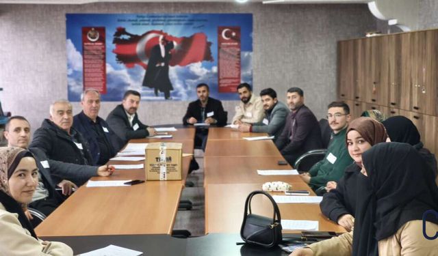 Hakkari’de Umre Ödüllü Bilgi Yarışması Yapıldı