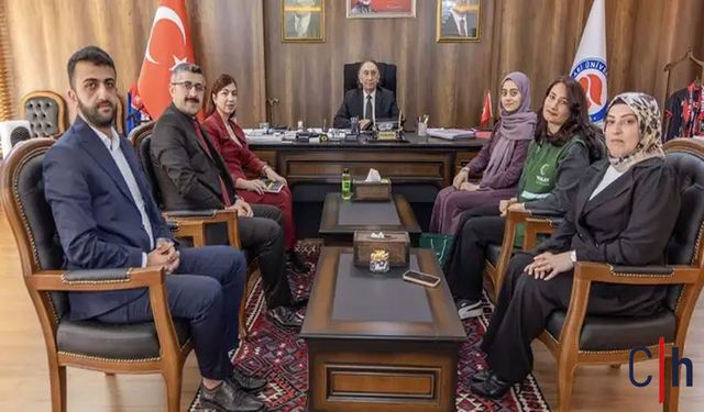 Hakkari Yeşilay’dan Rektör Gençcelep’e ziyaret