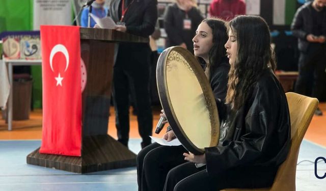 Yüksekova’da “Vakti Kuşanmak” sergisine yoğun ilgi