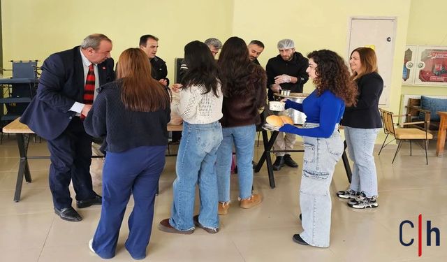 Hakkari CHP’den Sınav Sabahı Öğrencilere Sıcak Çorba Desteği