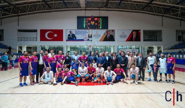 Hakkâri’de Kurumlar Arası Basketbol Turnuvası Sona Erdi