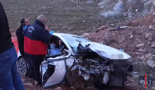 Otomobil Şarampole Yuvarlandı: 2’si Çocuk 5 Yaralı