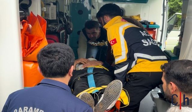 Hakkari'de Trafik Kazası: 3 Kişi Yaralandı
