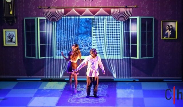 Sanat Rüzgarı Dinmiyor: Festivalin 9. Gününde "Evet Godot" Sahnelendi Uluslararası Tiy