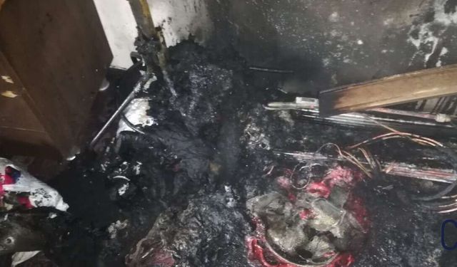 Hakkari’de Gece Yarısı Yangın: 10 Kişilik Aile Evsiz Kaldı