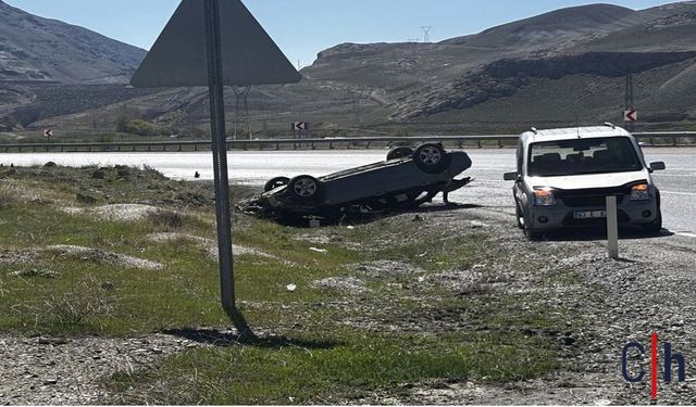 Hakkari-Van Karayolu’nda Kaza: Araç Takla Attı, Yaralılar Var