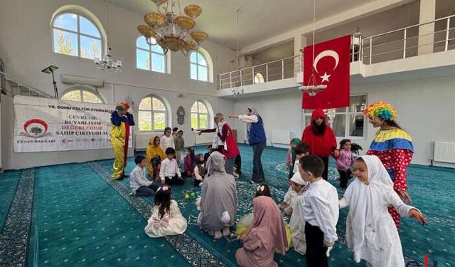 Hakkâri’de ÇEDES Kapsamında “Yıl Sonu Camii Şenlikleri” Düzenlendi