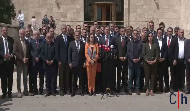CHP’de Kurultay Tartışmaları Sürüyor: 72 İl Başkanından Ortak Açıklama