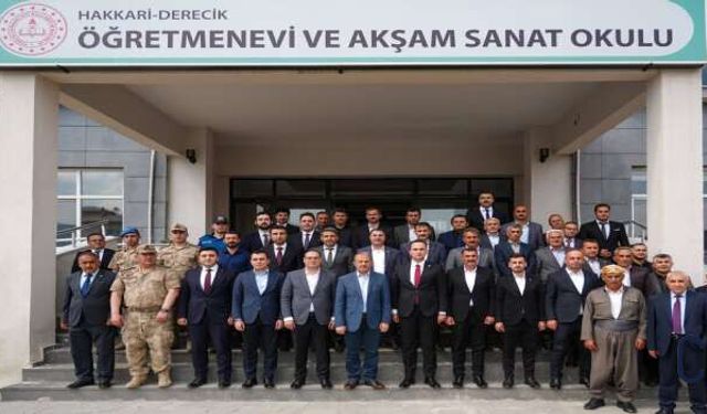 Taşyapan’dan Derecik’e Yoğun Mesai: Spor, Eğitim ve Yatırımlar Masaya Yatırıldı