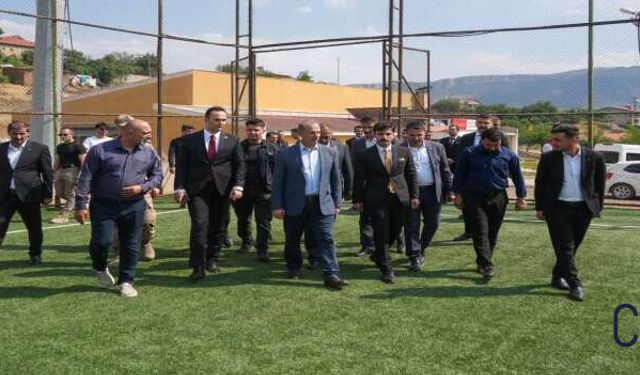 Taşyapan’dan Derecik’e Yoğun Mesai: Spor, Eğitim ve Yatırımlar Masaya Yatırıldı