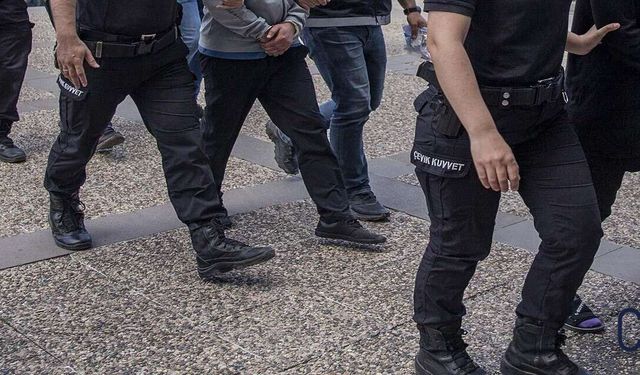 Hakkâri’de Göçmen Kaçakçılığı Operasyonu: 3 Tutuklama