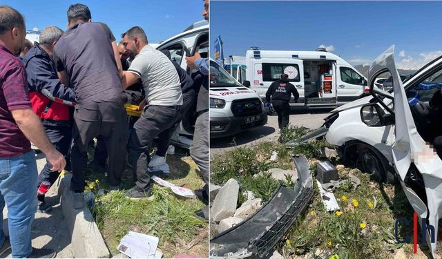 İki Otomobil Çarpıştı: 4 Kişi Hayatını Kaybetti