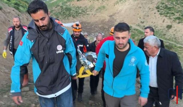 Yüksekova’da Kayalıklardan Düşen Vatandaş Hastaneye Kaldırıldı