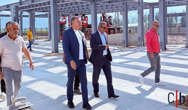 Yüksekova’nın Yeni Spor Kompleksi Gençlerin Hizmetine Hazırlanıyor
