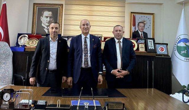 Esendere Belediyesi'nde Hizmet ve Yatırım Gündemi Masaya Yatırıldı