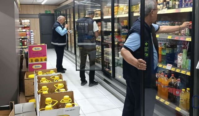 Hakkâri'de Marketlere Sıkı Zabıta Denetimi: Son Kullanma Tarihleri Tek Tek Kontrol Edildi