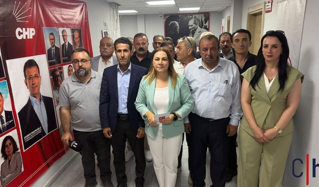 CHP Hakkâri İl Başkanı Tebligatı Uçak Yapıp Genel Merkeze Fırlattı