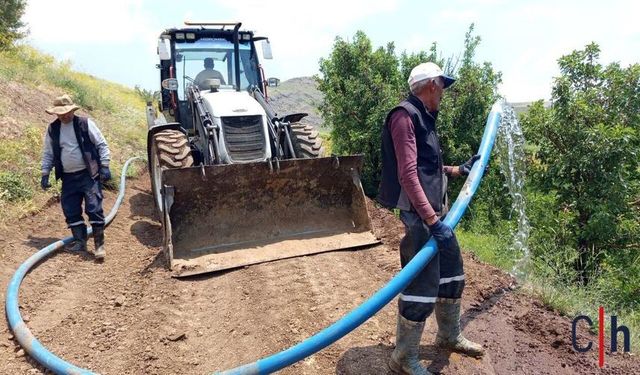 Hakkâri'de Heyelan İçme Suyu Hattına Zarar Verdi, Ekipler Çalışma Başlattı