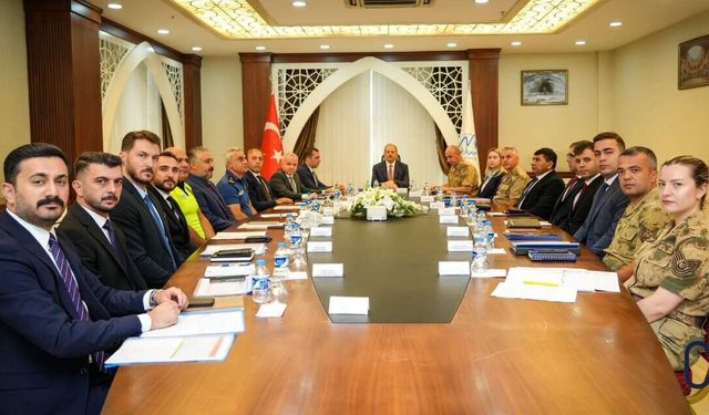 Hakkâri'de Temmuz Ayı Asayiş Raporu Açıklandı: 315 Aranan Şahıs Yakalandı