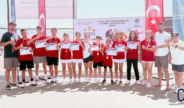 Hakkâri'nin Tenis Takımları ANALİG'de Namağlup Yarı Finalde