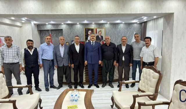Bağlar Mahallesi'nden Belediye Başkan Yardımcısı Gürbüz'e teşekkür ziyareti