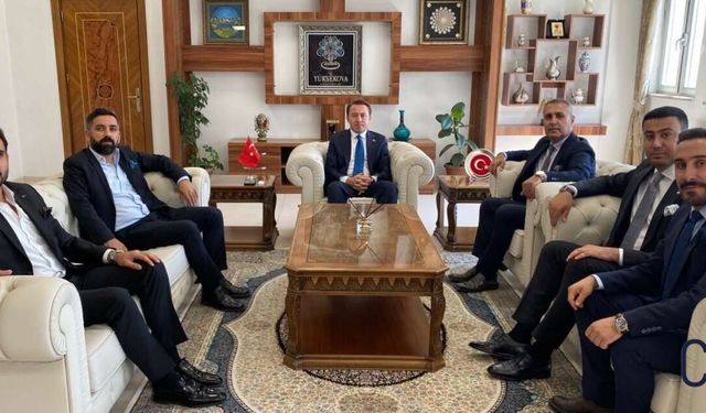 Hakkâri Barosu’ndan kaymakam Hülür’e hayırlı olsun ziyareti
