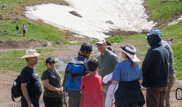 Vali Taşyapan’dan Cilo Sat Gölleri’ne ziyaret