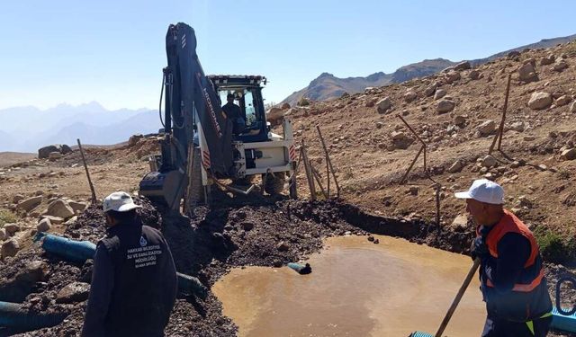 Hakkari Belediyesi Berçelan’da kış hazırlığına başladı
