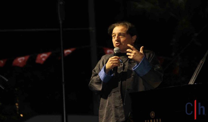 Cumhuriyet Coşkusu: Fazıl Say ve Serenad Bağcan Sahne Aldı