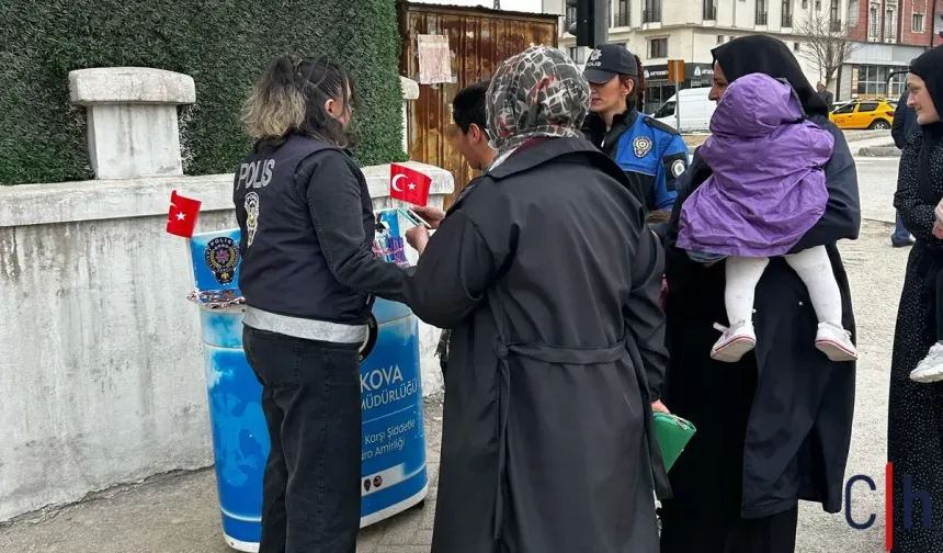 Hakkari’de Polislerden Minik Yüreklere Sürpriz Dokunuş!