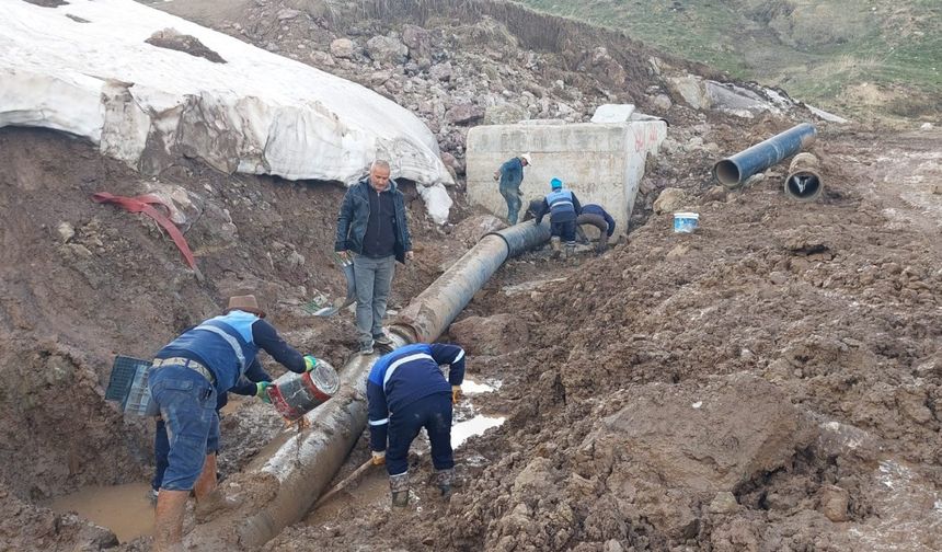Hakkari’de Su Krizi Aşıldı: 3 Bin 500 Rakımdaki Arıza Giderildi