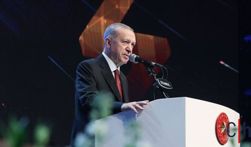 Erdoğan: Yeni Anayasa İçin 10 Hukukçuyu Görevlendirdik