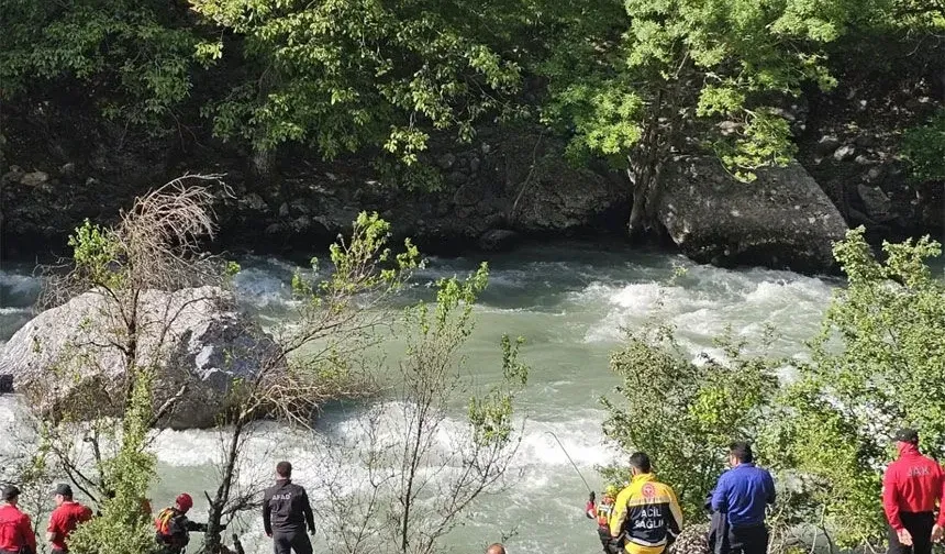 Akıntıya Kapılan Gençten Hâlâ Haber Yok