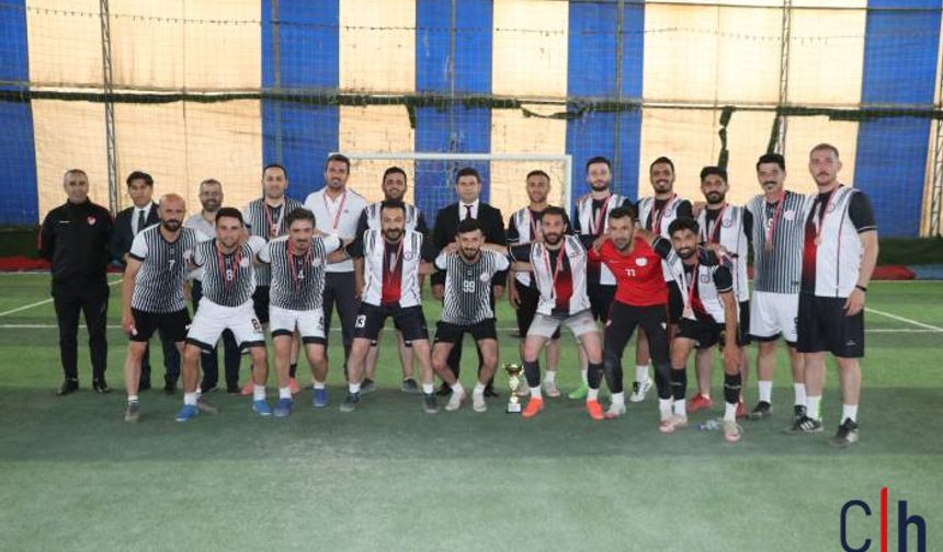 Heyecan Dolu Finalde Şampiyon Hakkâri Spor Lisesi