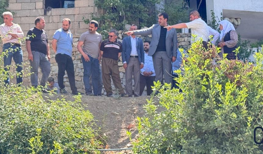 Başkan Şakar: Şemdinli'de alt ve üstyapı çalışmalarına devam ediyor