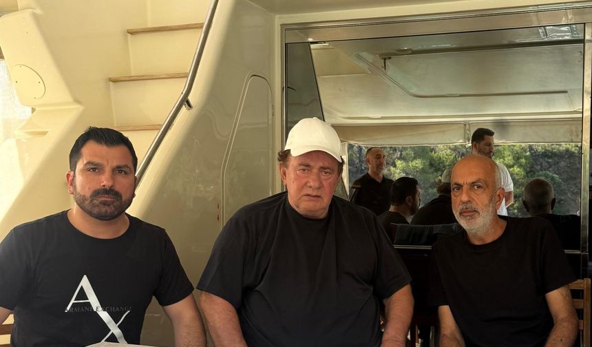 Bora Toprak ve Mehmet Batural, Alaattin Çakıcı’yı Ziyaret Etti