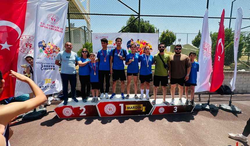 Hakkarili Sporculardan ANALİG Bölge Yarışlarında Büyük Başarı