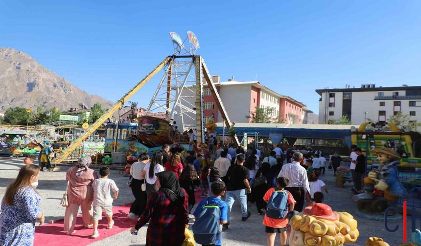Hakkari’de Yeni Lunapark Hizmete Açıldı