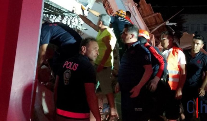 Memişoğlu: Balıkesir'deki depremde 4 kişi yaralandı