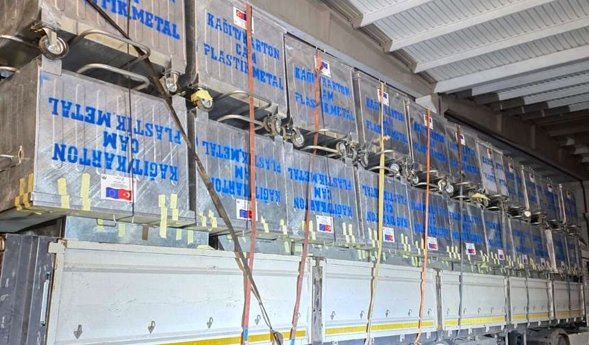 Başkan Şakar’dan Hakkari’ye 1194 Konteyner Desteği