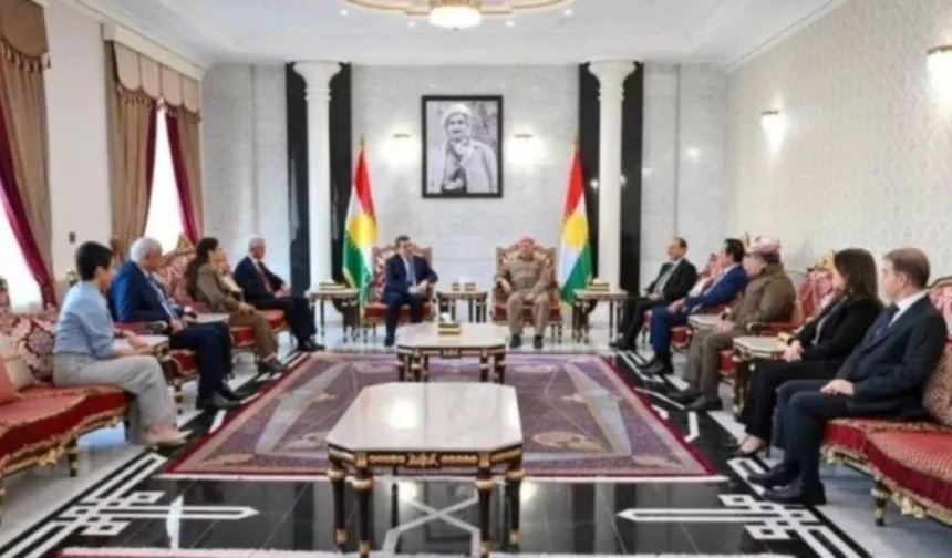 Barzani, Mazlum Abdi ve İlham Ahmed Duhok’ta Bir Araya Geldi