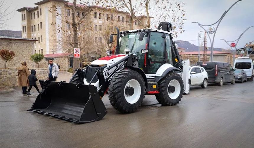 Çukurca Belediyesi Yeni İş Makinesi Kazandırdı