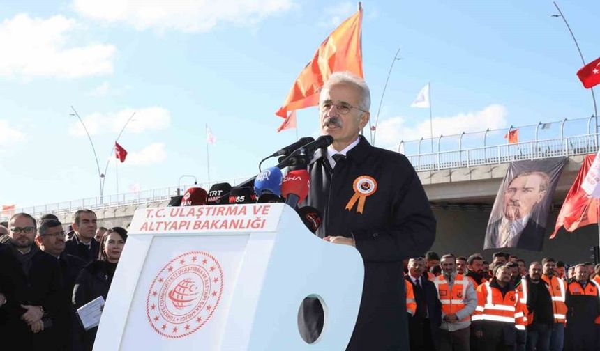 Van Çevre Yolu’nun 1. ve 3. Etapları Hizmete Açıldı