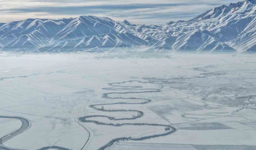 Kar Altındaki Menderesler ve Cilo Dağı Hayran Bıraktı