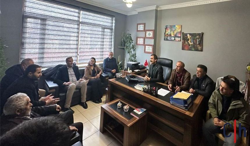 DEM Parti Heyetinden Şemdinli Esnaf ve Sanatkârlar Odası’na Ziyaret