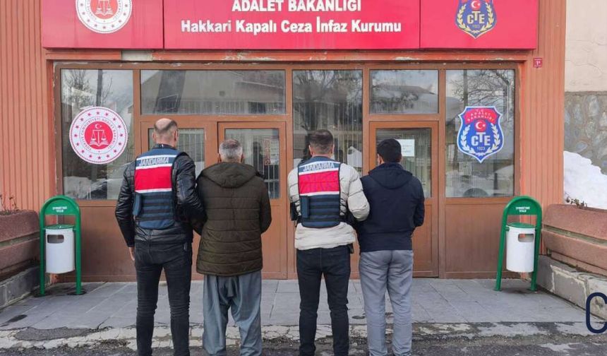 Hakkâri’de Aranan 8 Kişi Operasyonlarla Yakalandı