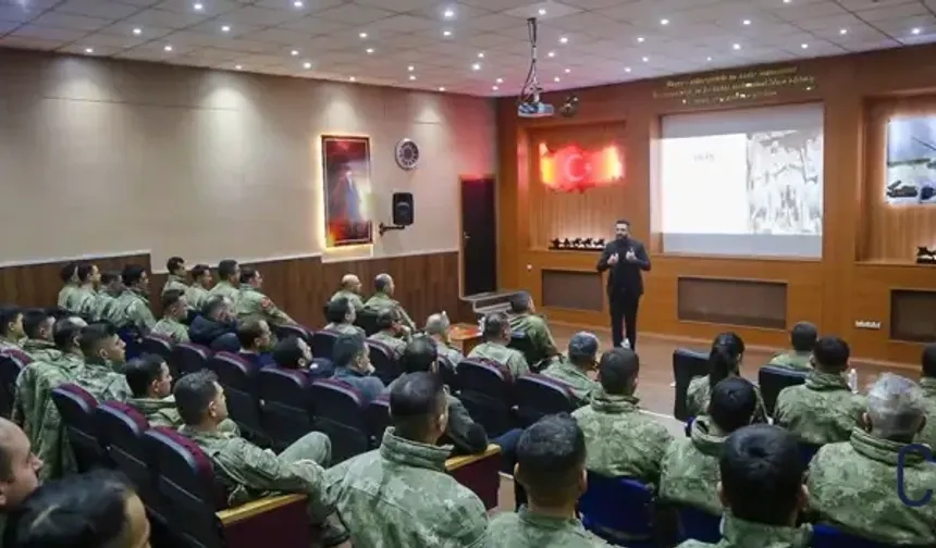 Hakkari Üniversitesi: İran–Türkiye İlişkilerini Masaya Yatırdı