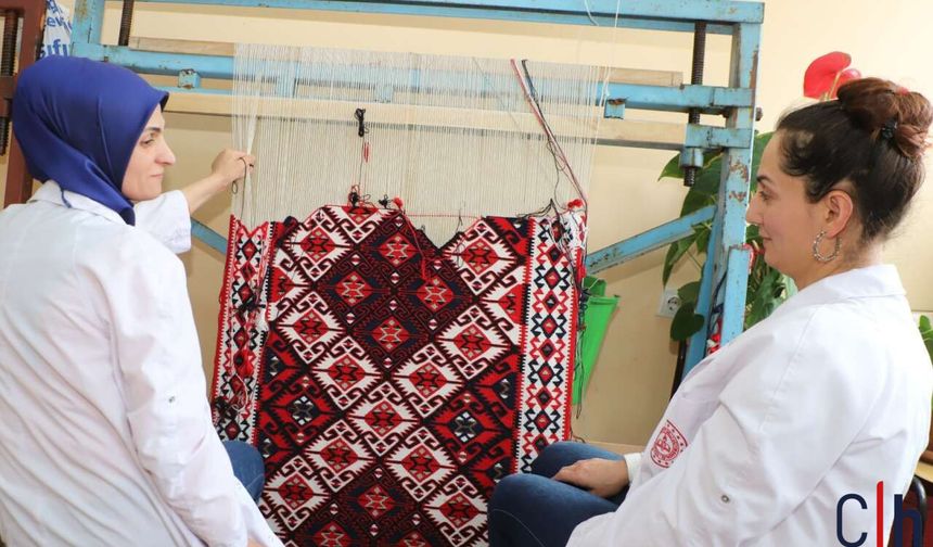Hakkari Kilimleri Yüzyılların Hafızasını İlmek İlmek Yaşatıyor