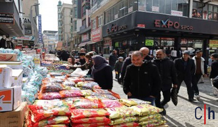 Bayram Yoksulluğu: “İnsanlar Erzak Bile Alamıyor”
