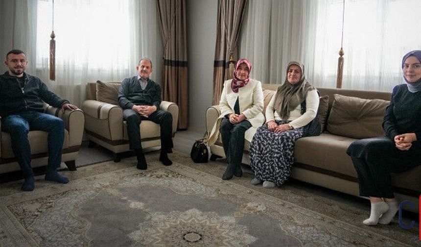 Vali Taşyapan’dan Bayramda Şehit Ailelerine Anlamlı Ziyaret